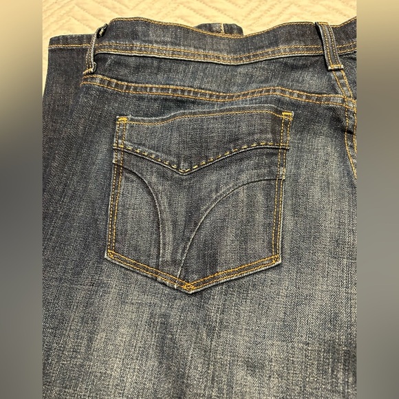 Levi’s Classic Straight Leg Jeans Women’s 14M Dark Wash Stretch Denim - Picture 9 of 15